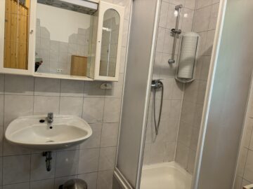 Badezimmer Erdgeschoss - Perfekt für Familien!